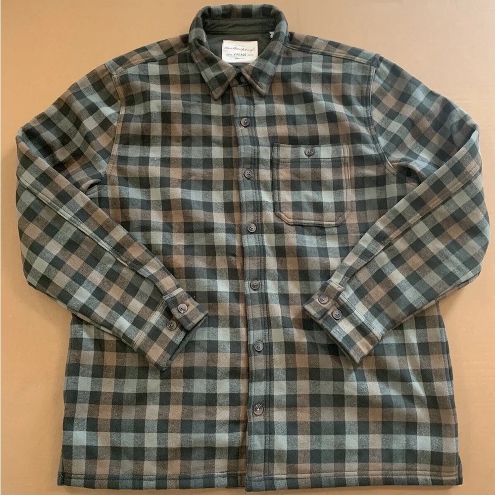 SALE THIS WEEKEND! 🍾 
Weatherproof Green and Brown Plaid Shirt Jacket